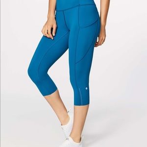Lululemon Fast & Free Crop 19” Capri Blue
